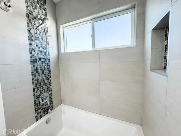 $889,000 | 9237 Wakefield Avenue, Unit 6, Panorama City, CA 91402