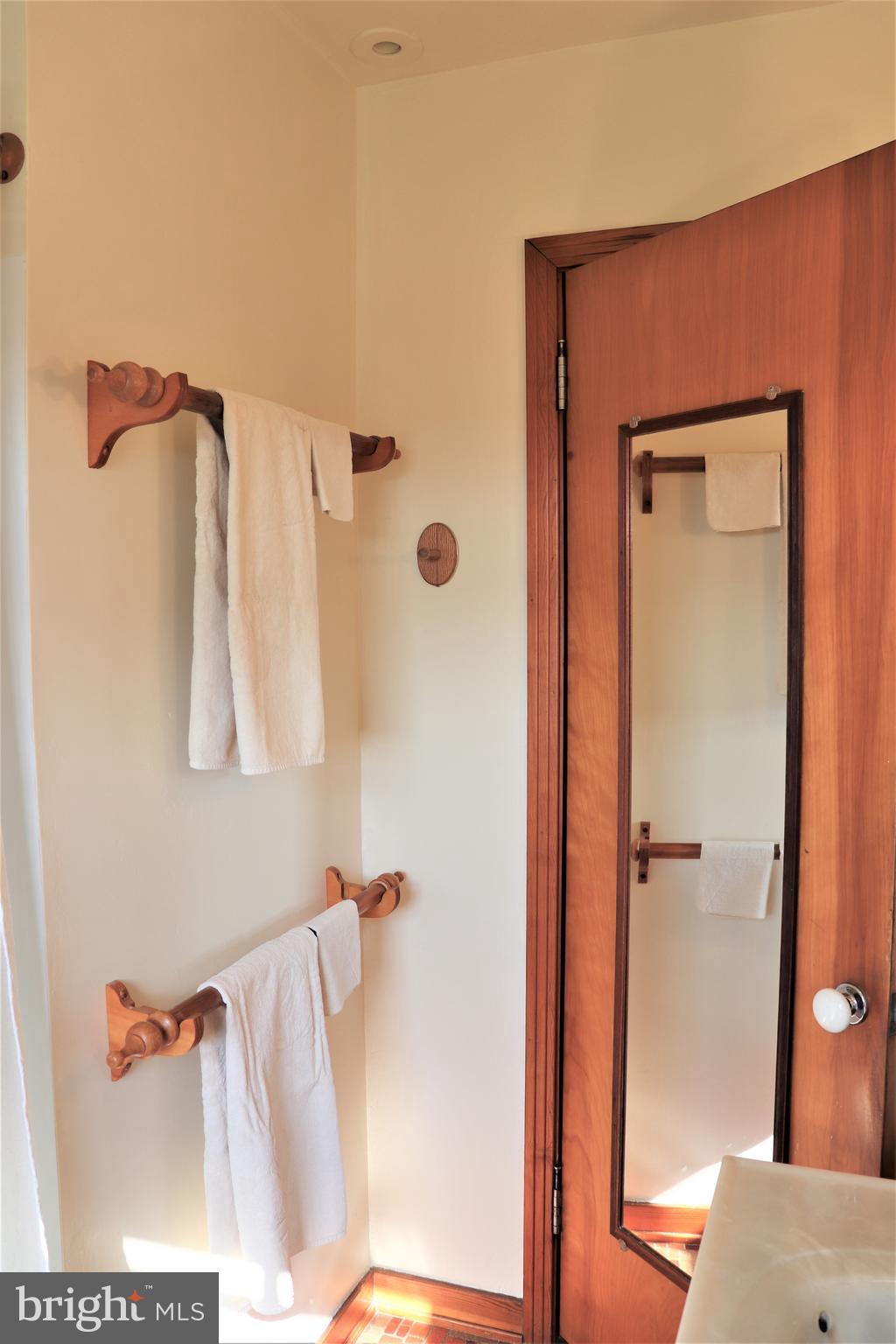 846 Disston View Drive Lititz, PA 17543 - Photo 22 of 38 Bathroom