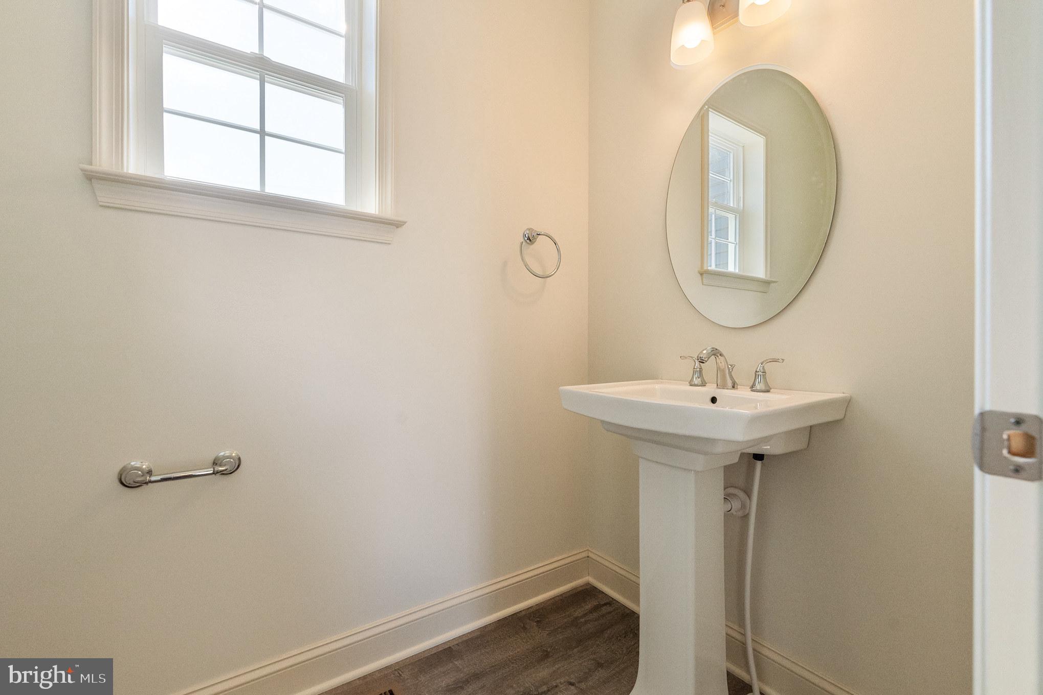 6 George Washington Way Spring City, PA 19475 - Photo 20 of 37 Powder Room