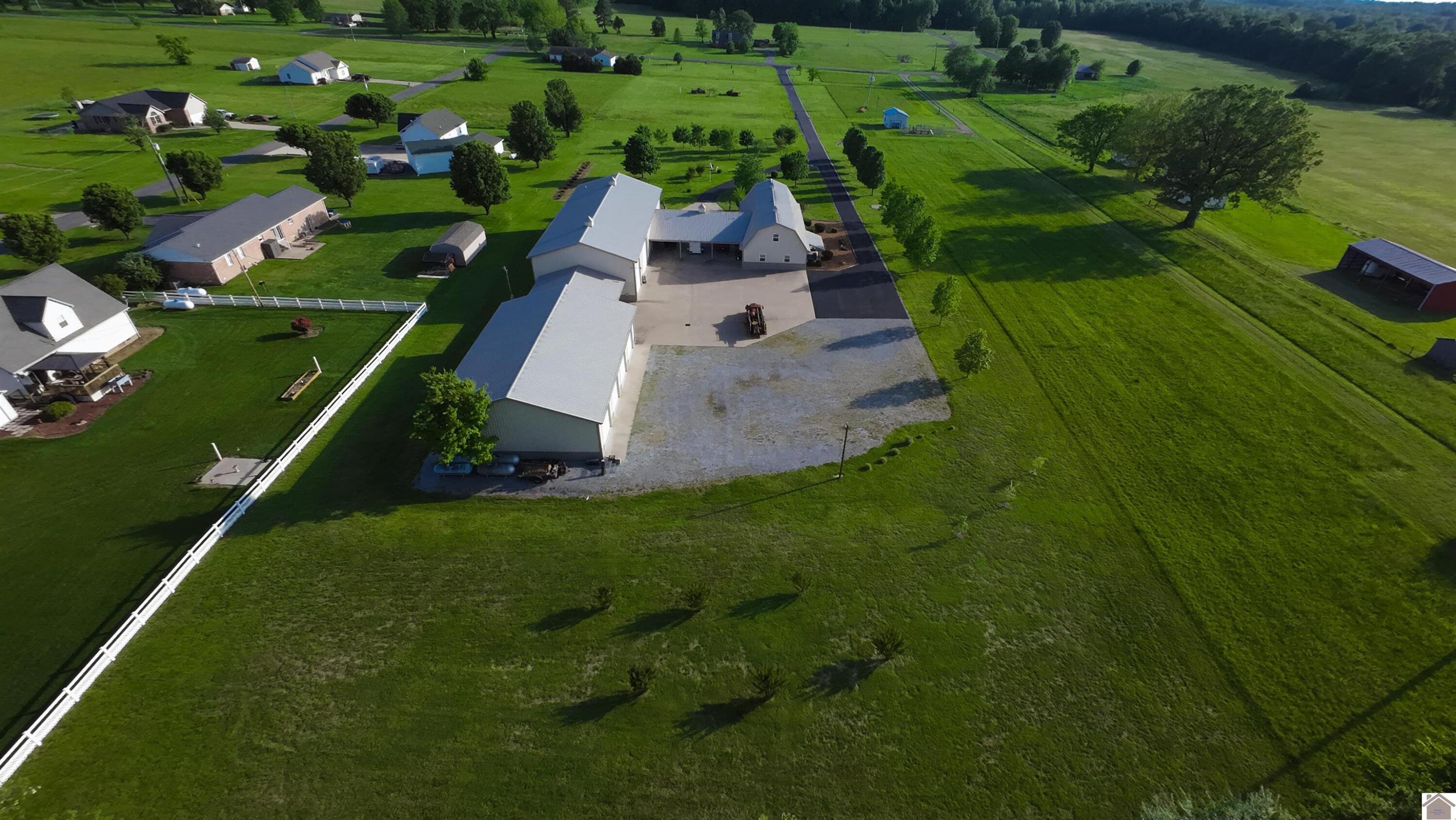 1040 Lone Valley Road Calvert City, KY 42029 - Photo 7 of 49 7