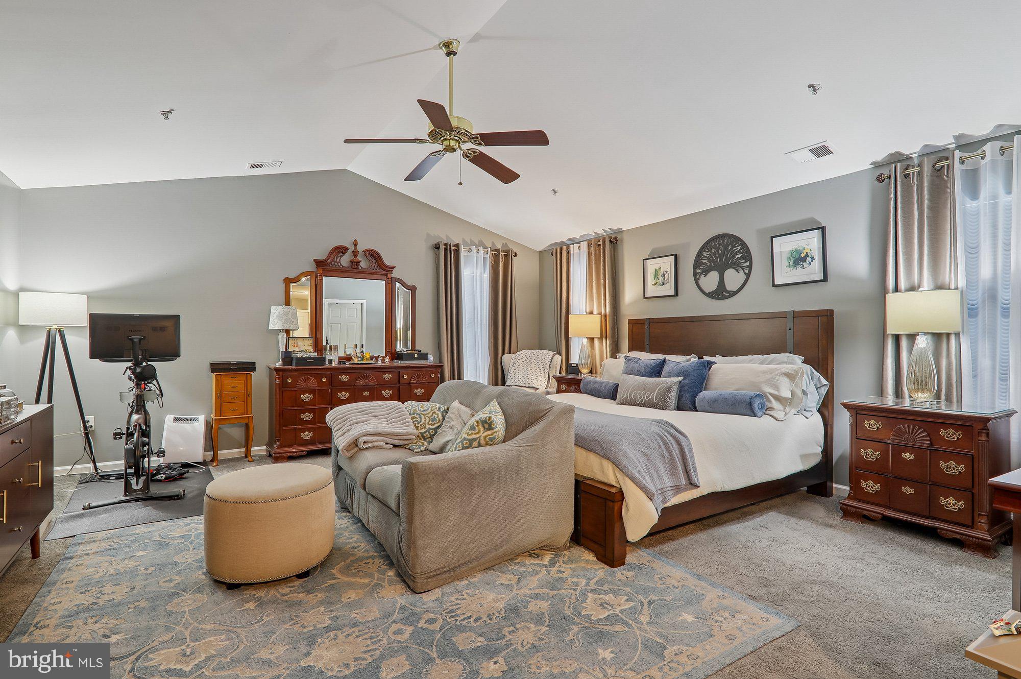 6908 Bitternut Court Fort Washington, MD 20744 - Photo 9 of 69 Massive Primary Suite