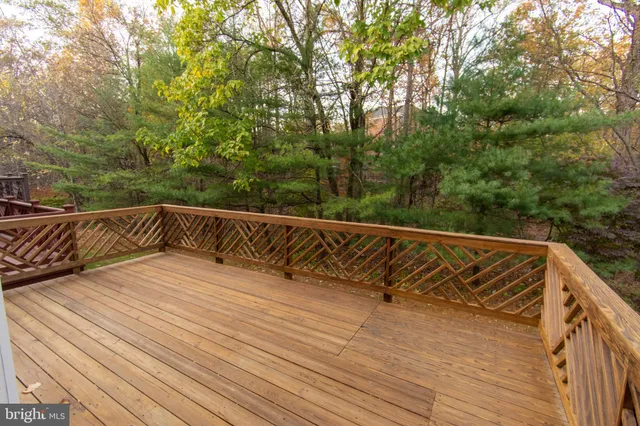 a house view with a outdoor space