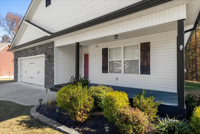 $350,000 | 206 Cottage Crest Court, Chickamauga, GA 30707