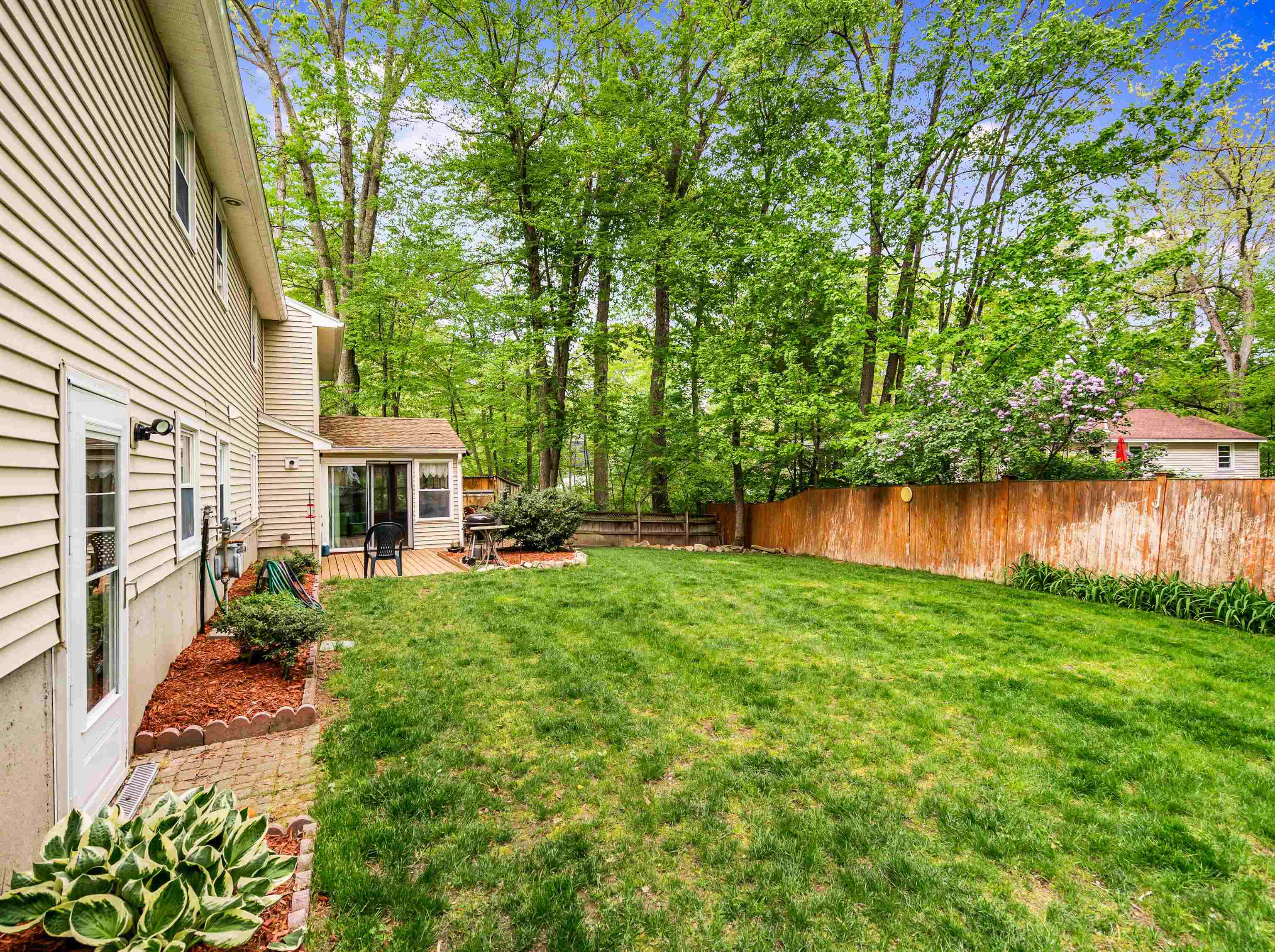 2 Curt Road Merrimack, NH 03054 - Photo 38 of 40