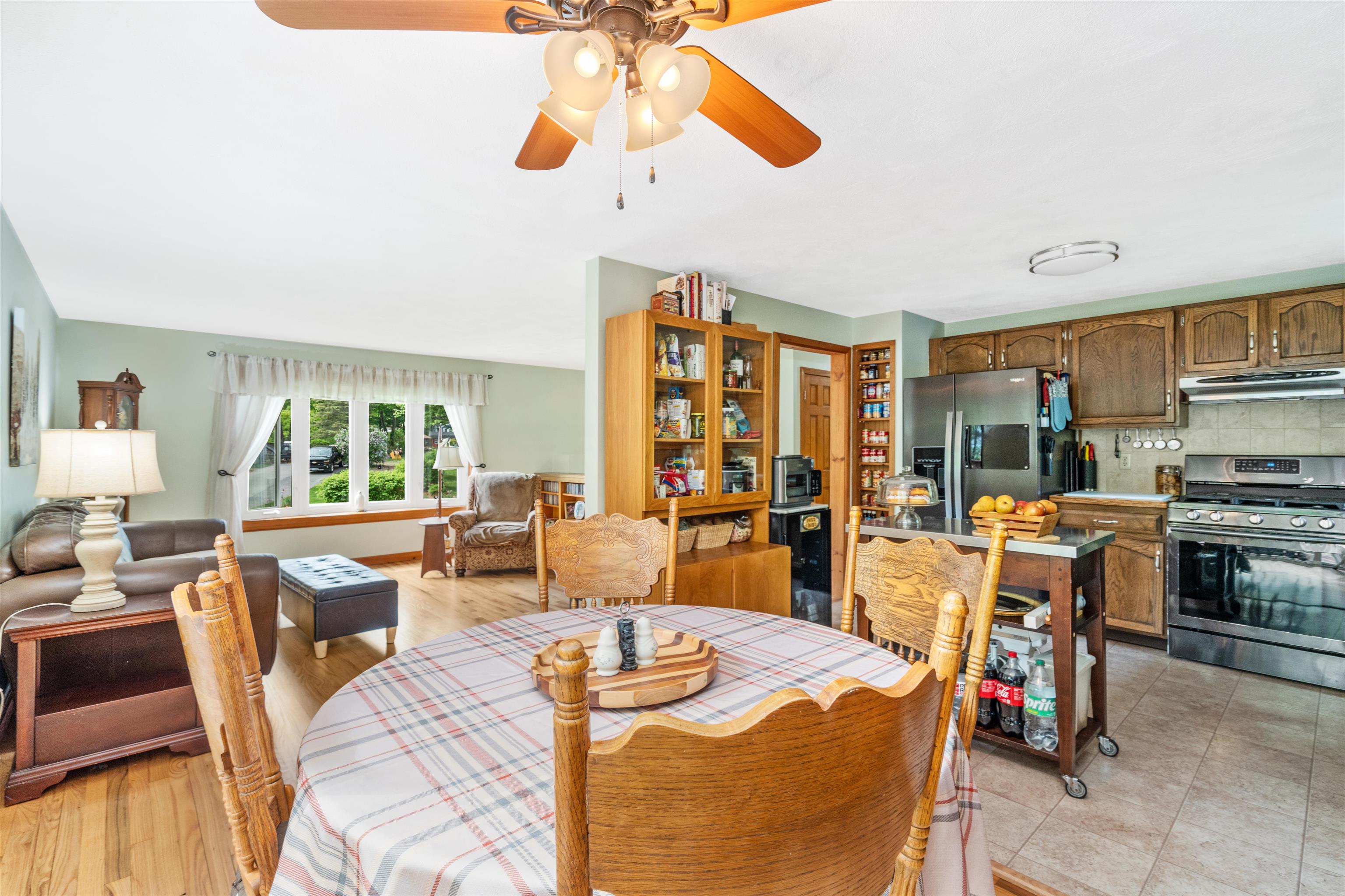 2 Curt Road Merrimack, NH 03054 - Photo 5 of 40