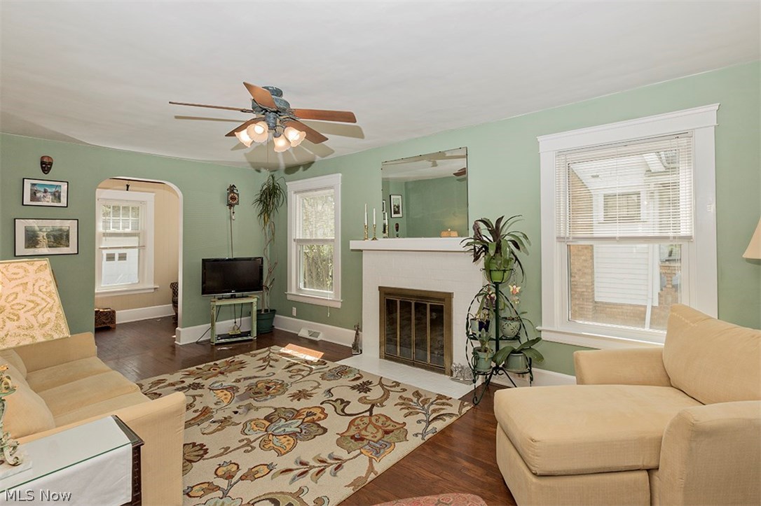 955 Roanoke Road Cleveland Heights, OH 44121 - Photo 6 of 31