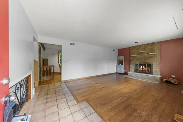 $335,000 | 151 Catalpa Avenue, Wood Dale, IL 60191