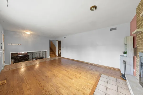 $335,000 | 151 Catalpa Avenue, Wood Dale, IL 60191