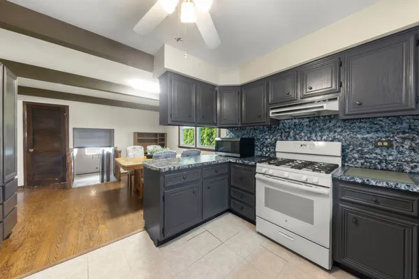 $335,000 | 151 Catalpa Avenue, Wood Dale, IL 60191