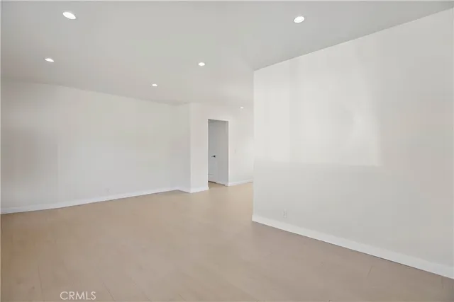 $639,000 | 922 West School Street, Compton, CA 90220