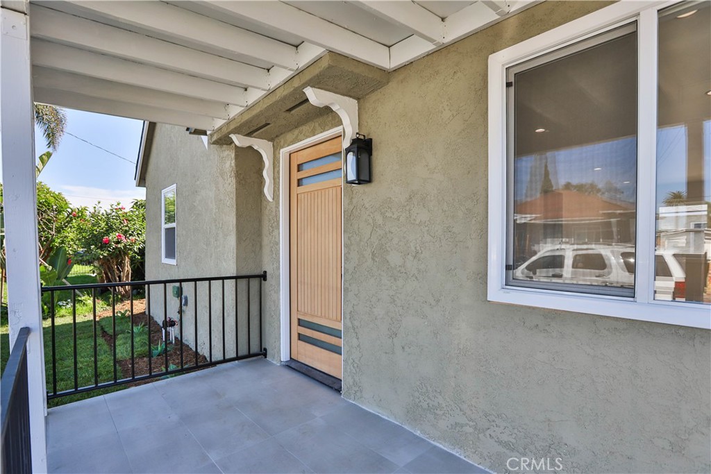 922 West School Street Compton, CA 90220 - Photo 3 of 30