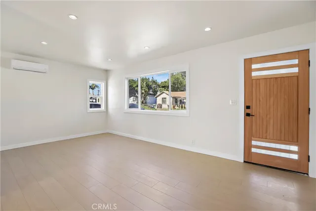 $639,000 | 922 West School Street, Compton, CA 90220
