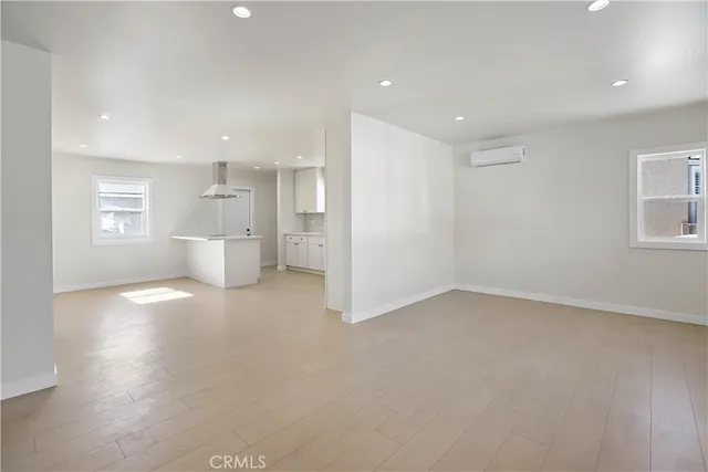 $639,000 | 922 West School Street, Compton, CA 90220