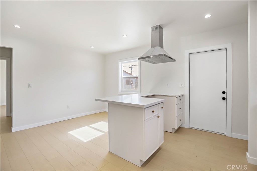 922 West School Street Compton, CA 90220 - Photo 7 of 30