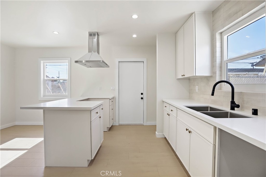 922 West School Street Compton, CA 90220 - Photo 9 of 30