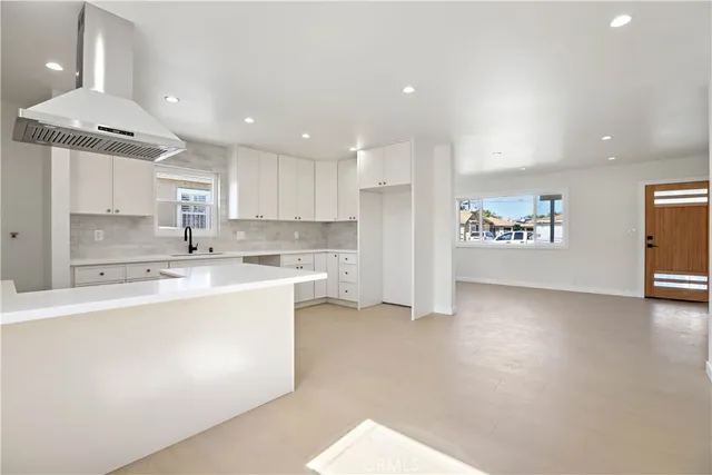 $683,000 | 922 West School Street, Compton, CA 90220