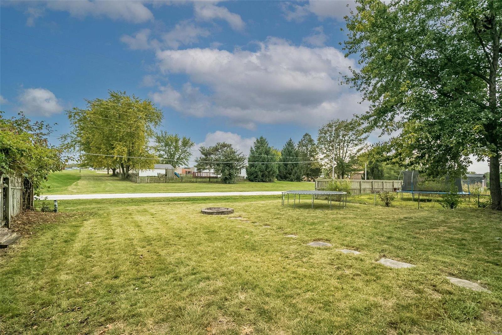 11 Hunting Creek Road St. Peters, MO 63376 - Photo 25 of 27