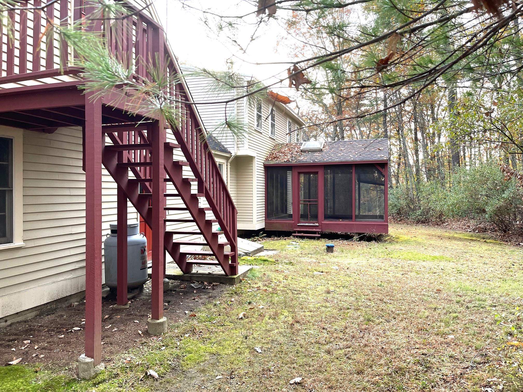 4 Ledgewood Road Bedford, NH 03110 - Photo 22 of 29
