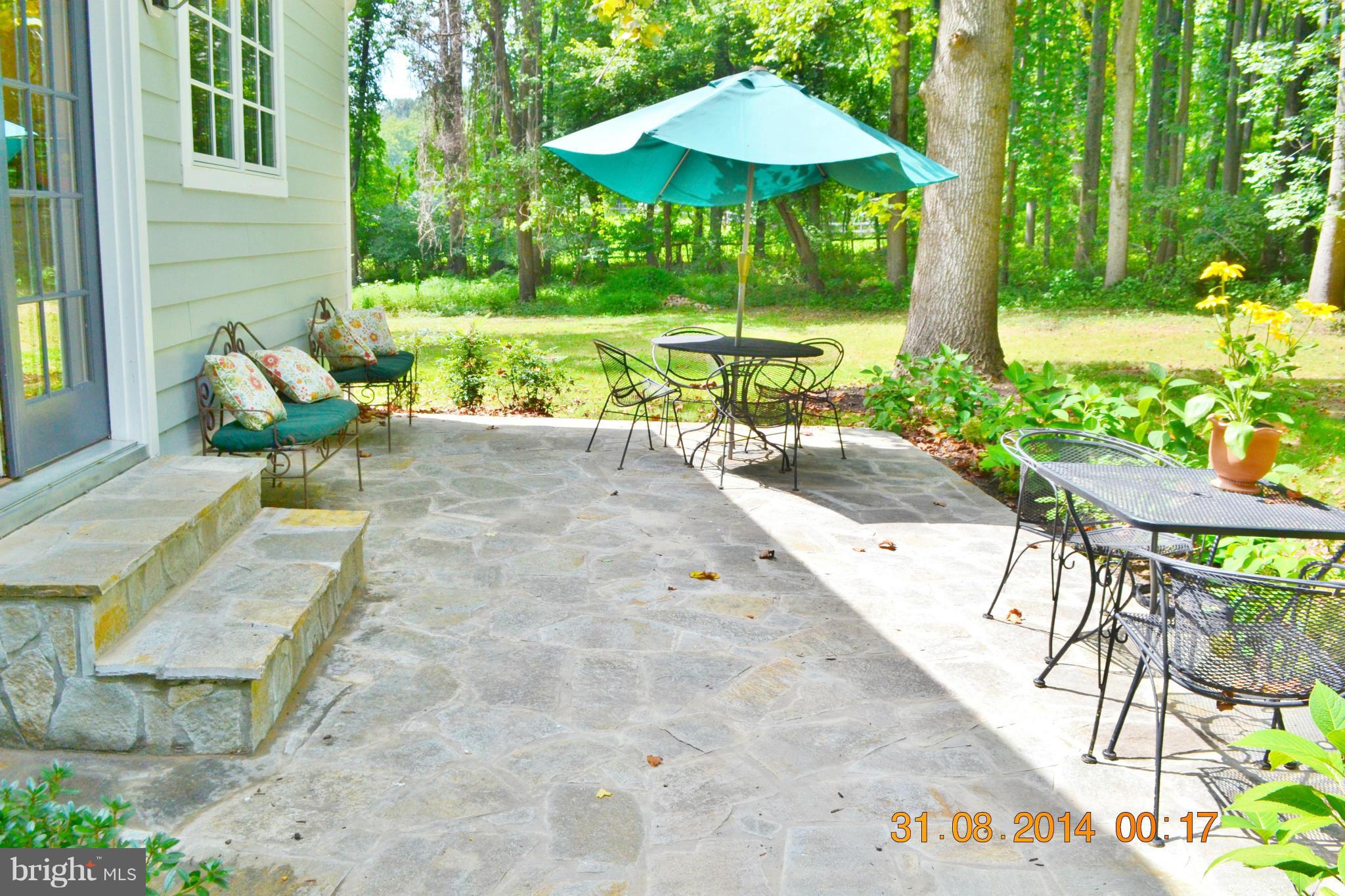 4242 Butler Road Glyndon, MD 21136 - Photo 18 of 29 a garden view with a seating space