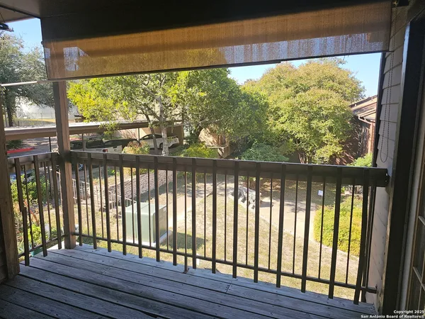 $990 | 8611 Datapoint Drive, Unit 4, San Antonio, TX 78229