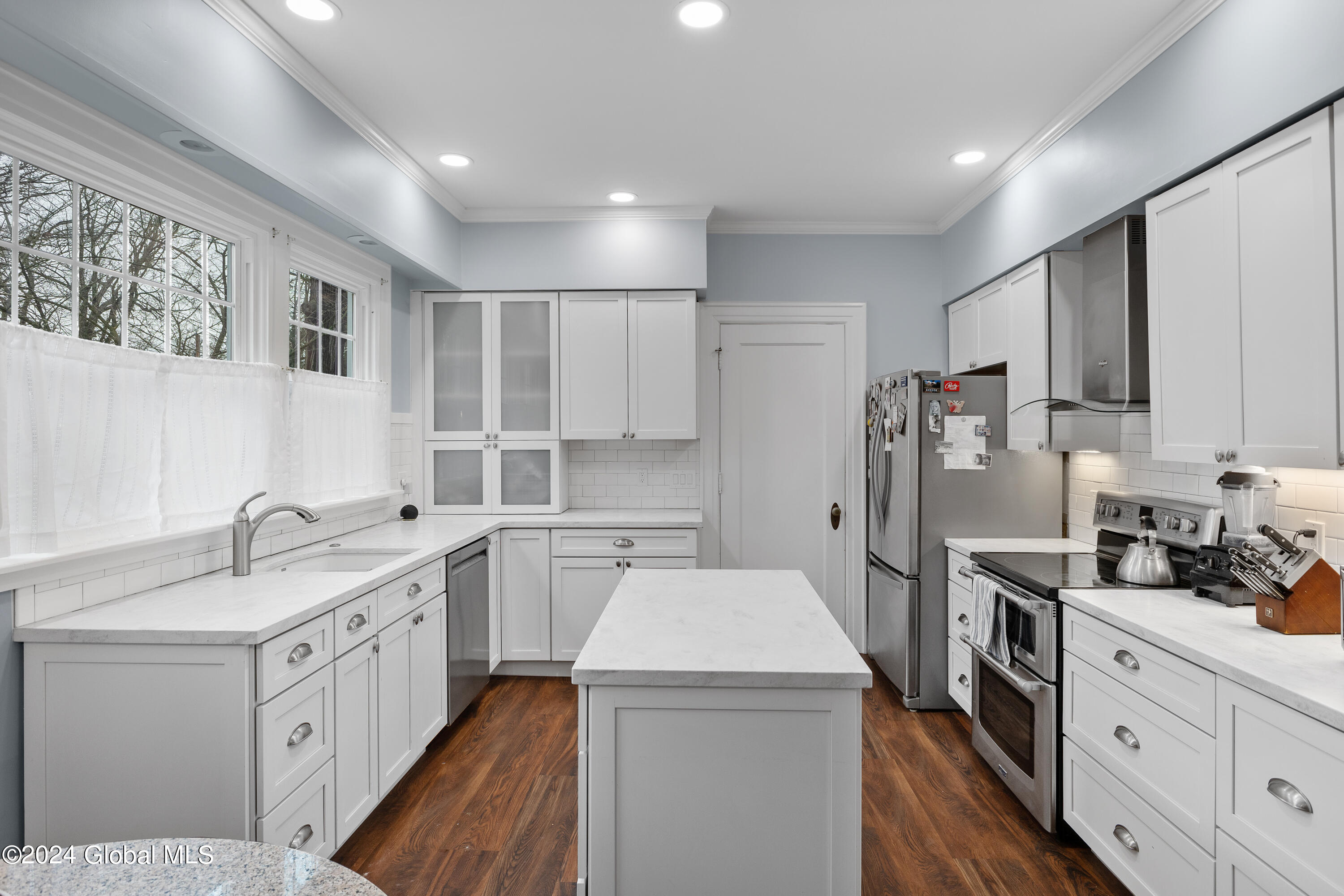 1186 Lowell Road Schenectady, NY 12308 - Photo 15 of 44 1 (30)