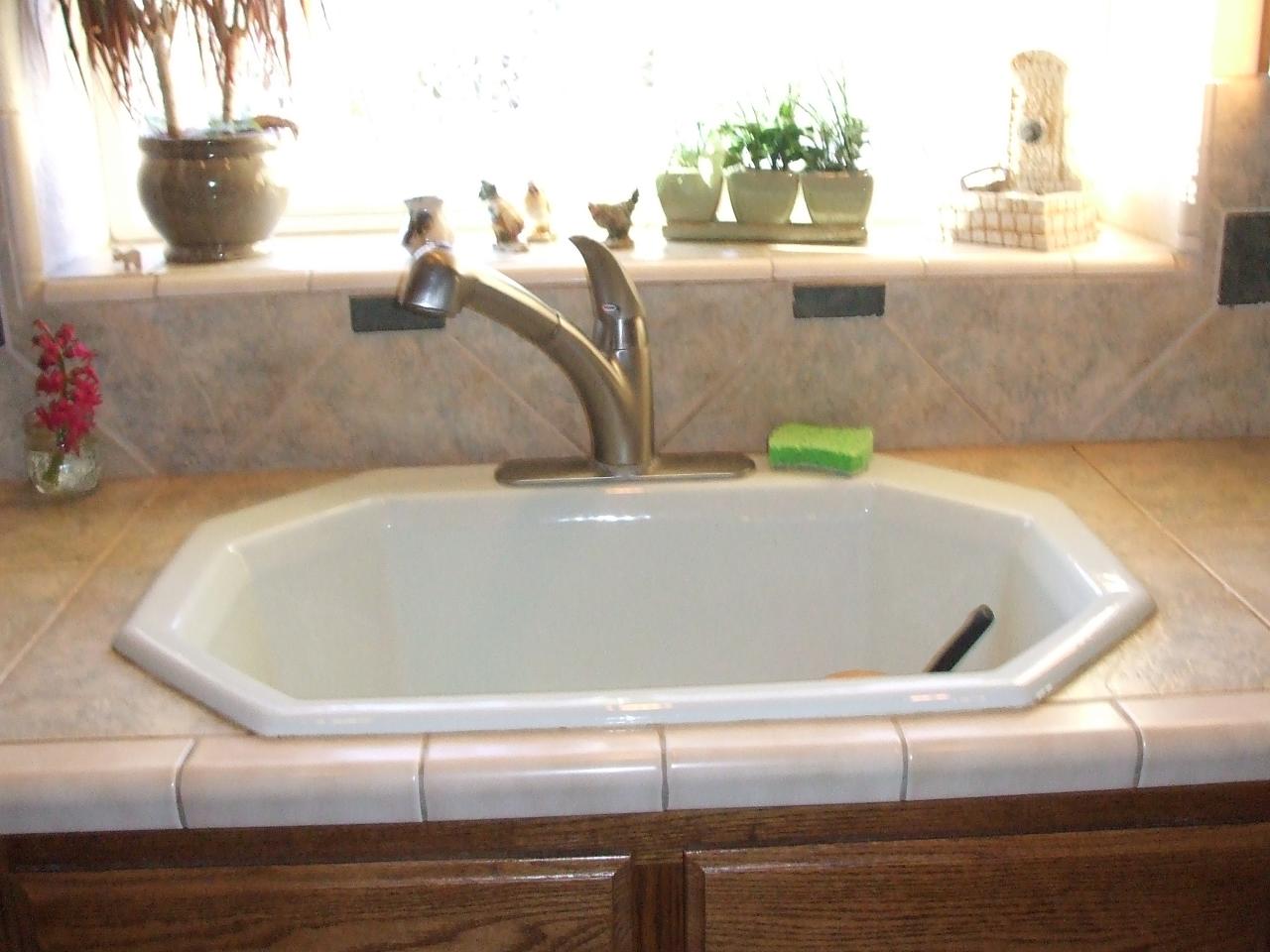13431 Intermountain Road Redding, CA 96003 - Photo 18 of 49 a close view of sink