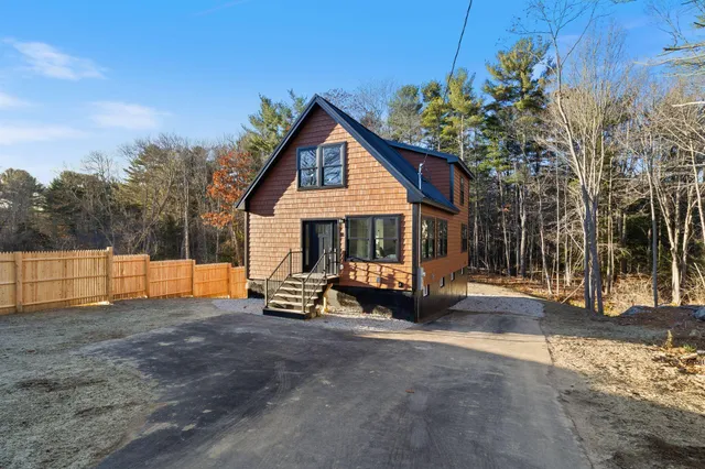 $649,900 | 39 Tenney Hill Road, Kittery, ME 03905