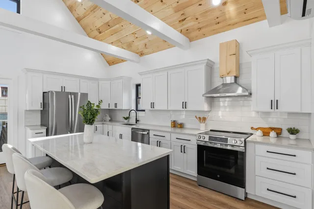 $649,900 | 39 Tenney Hill Road, Kittery, ME 03905