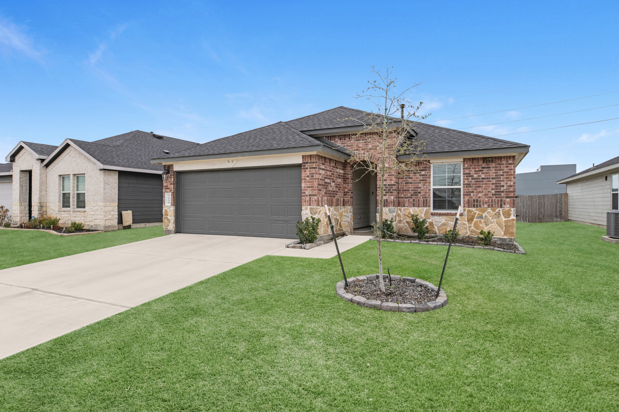 7534 Cynomys Court Rosharon, TX 77583 - Photo 33 of 35 Front of home.
