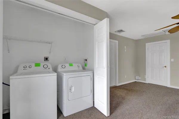 $669,900 | 894 Bay 9th Street, West Islip, NY 11795