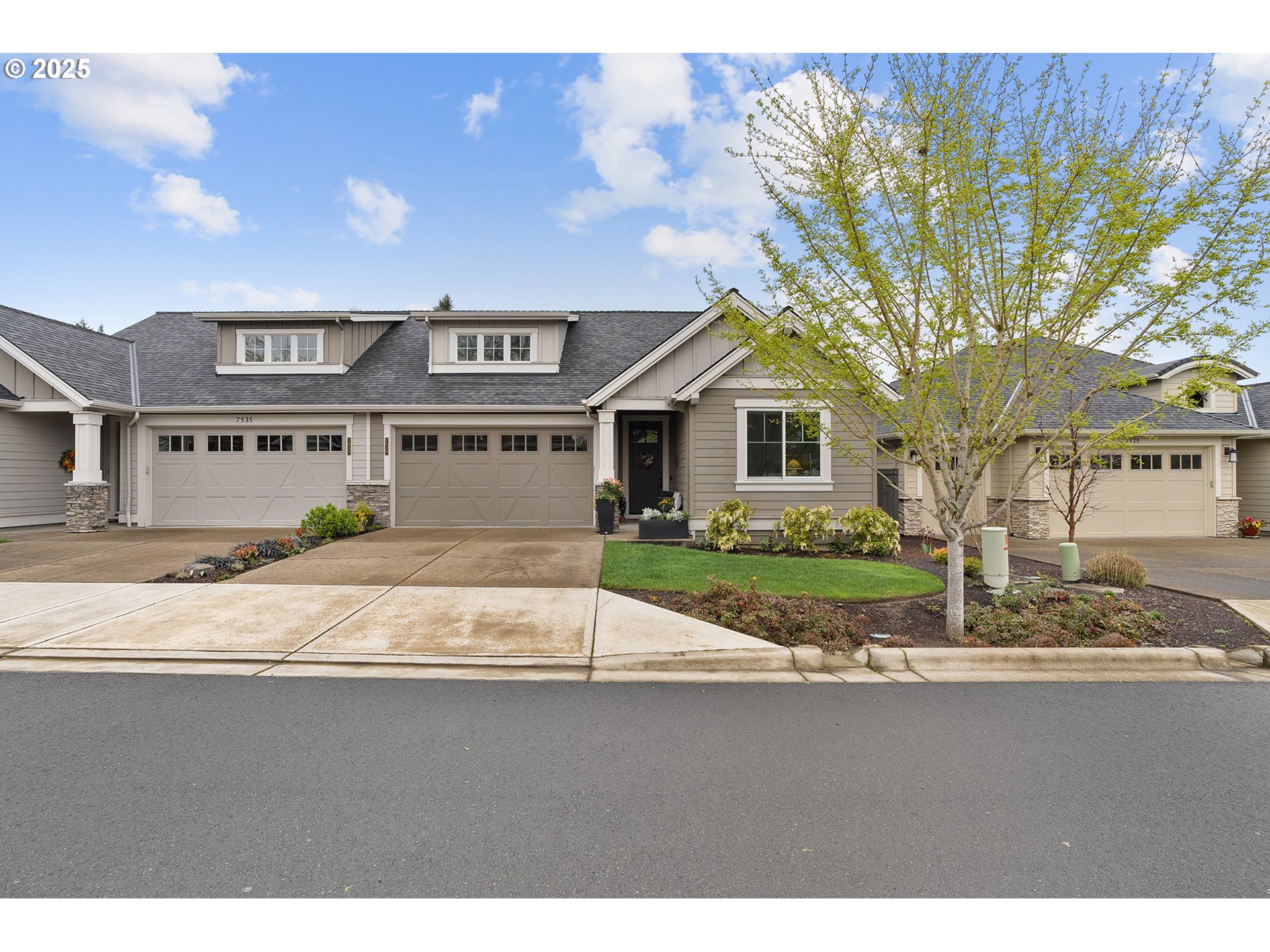 7529 Southwest Honor Loop Wilsonville, OR 97070 - Photo 1 of 45 Gallery Image 1