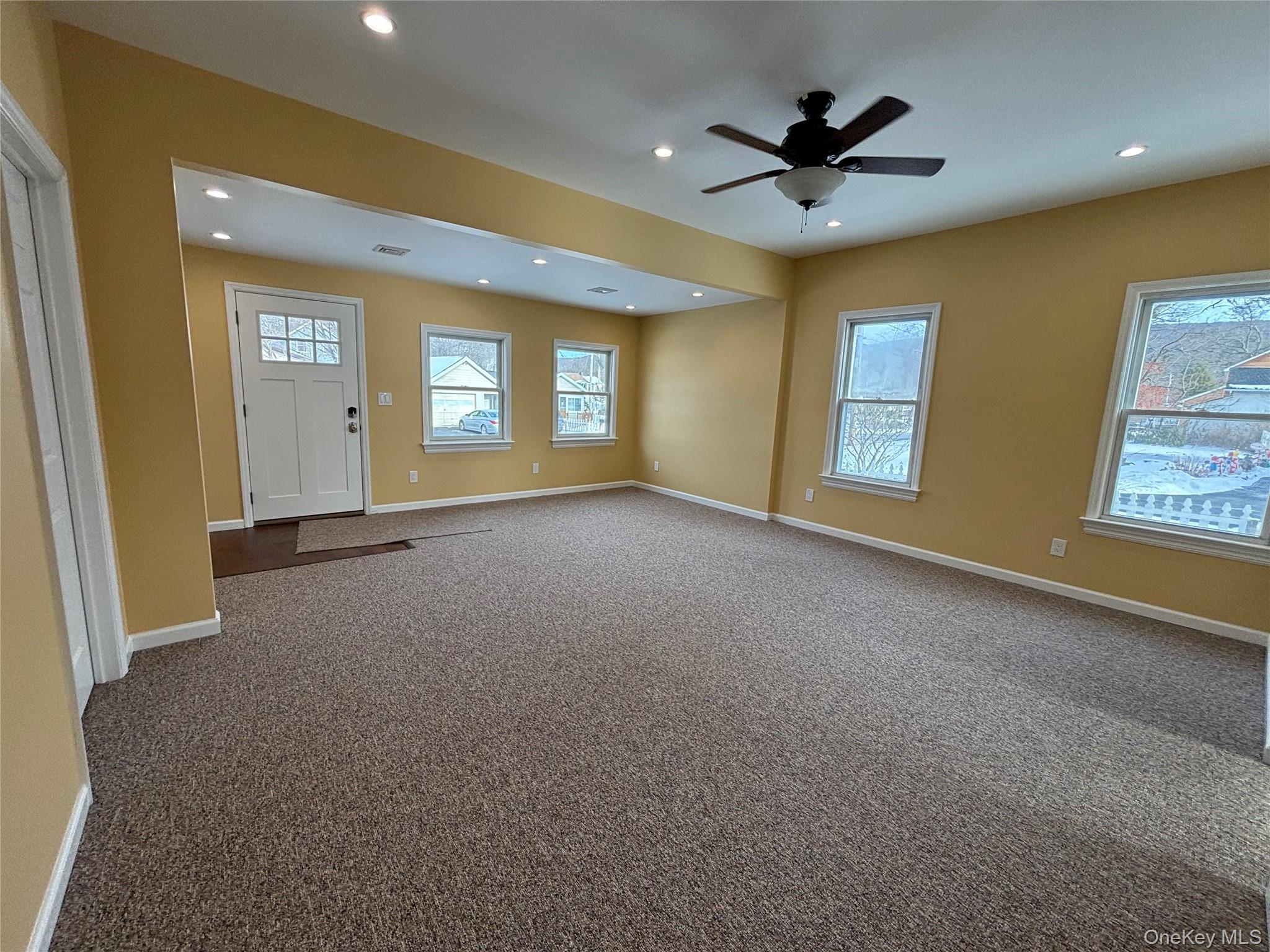 45 Waterstone Road, Unit 1 Greenwood Lake, NY 10925 - Photo 6 of 17 Entire Living Room