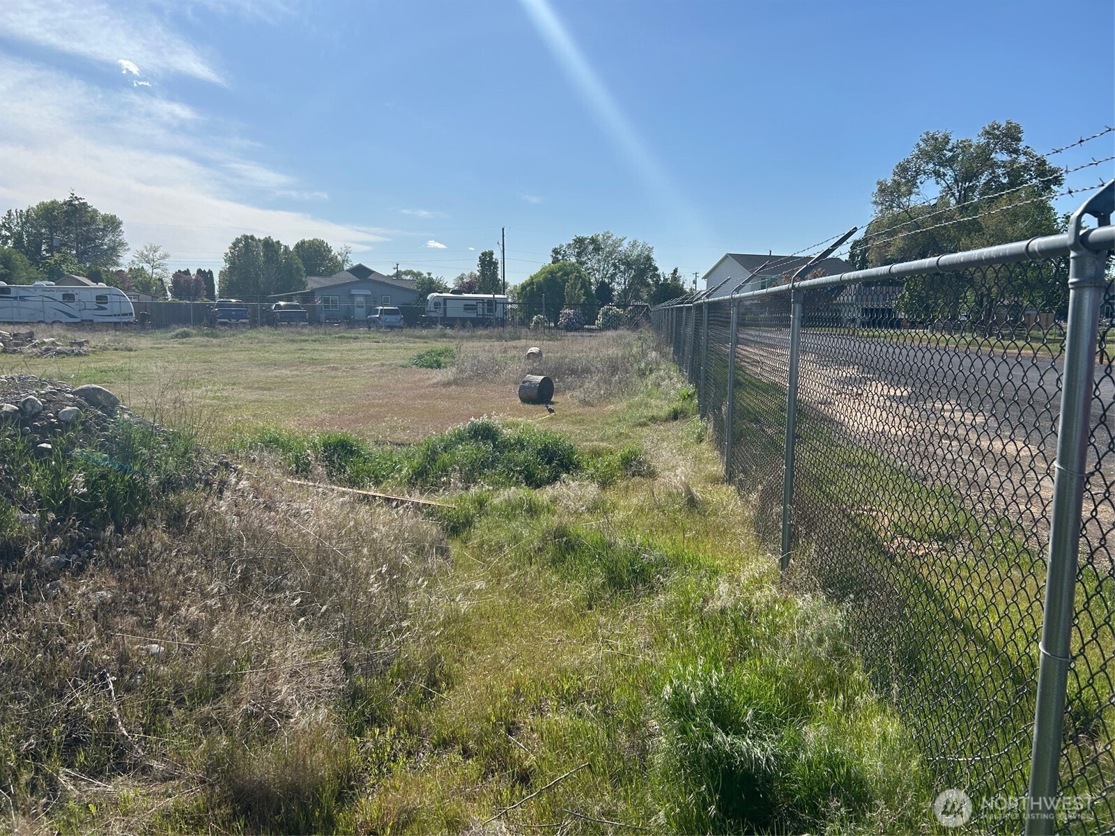 7895 Brunch Road Northeast Moses Lake, WA 98837 - Photo 2 of 5 a view of a lake
