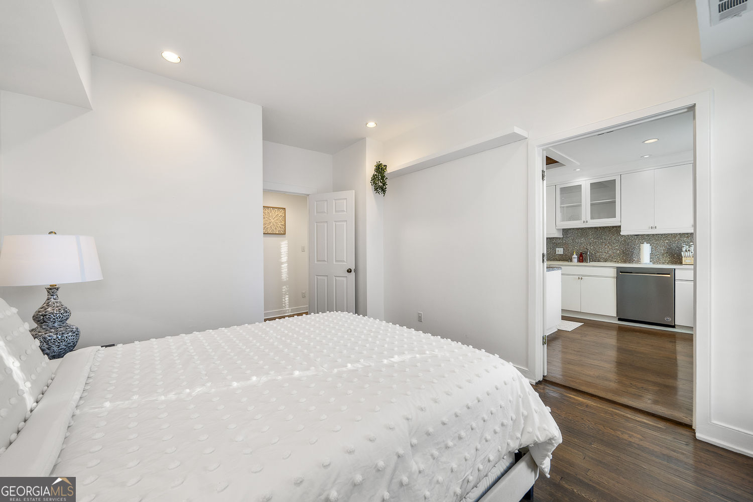 2840 Peachtree Road, Unit 502 Atlanta, GA 30305 - Photo 11 of 27