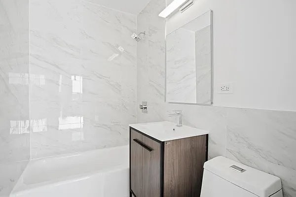 1735 York Avenue, Unit 16B Manhattan, NY 10128 - Photo 4 of 19 Photo 4