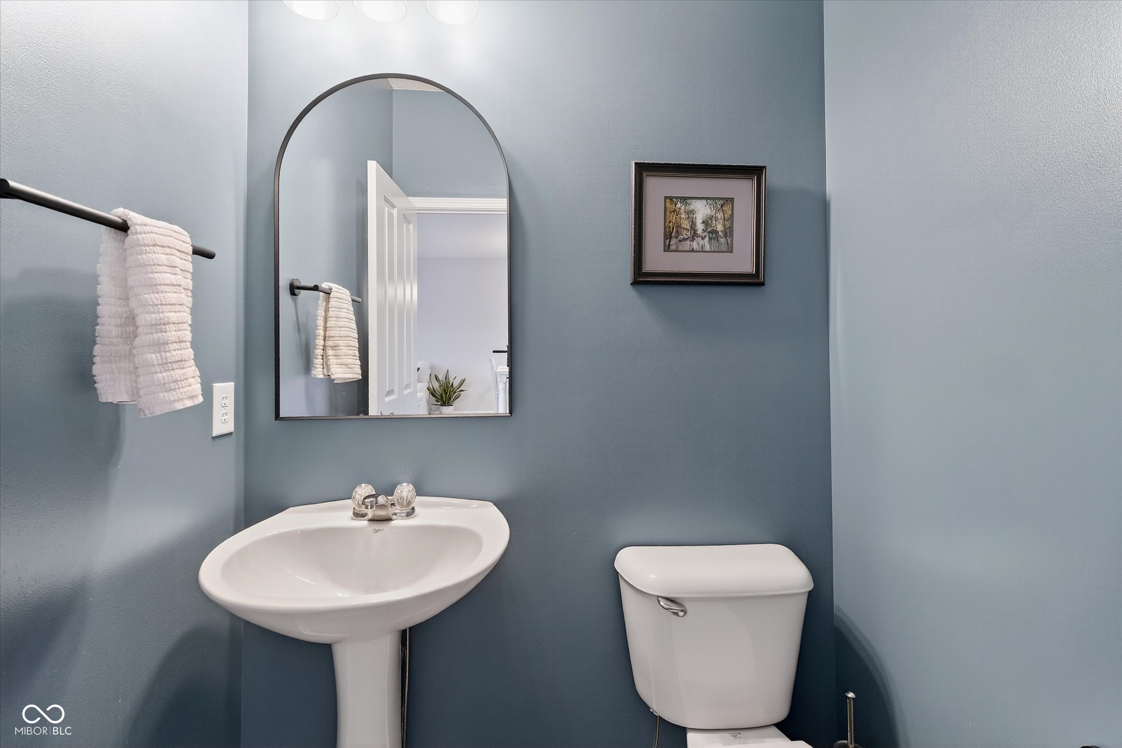 9050 Sparta Drive Fishers, IN 46038 - Photo 6 of 32