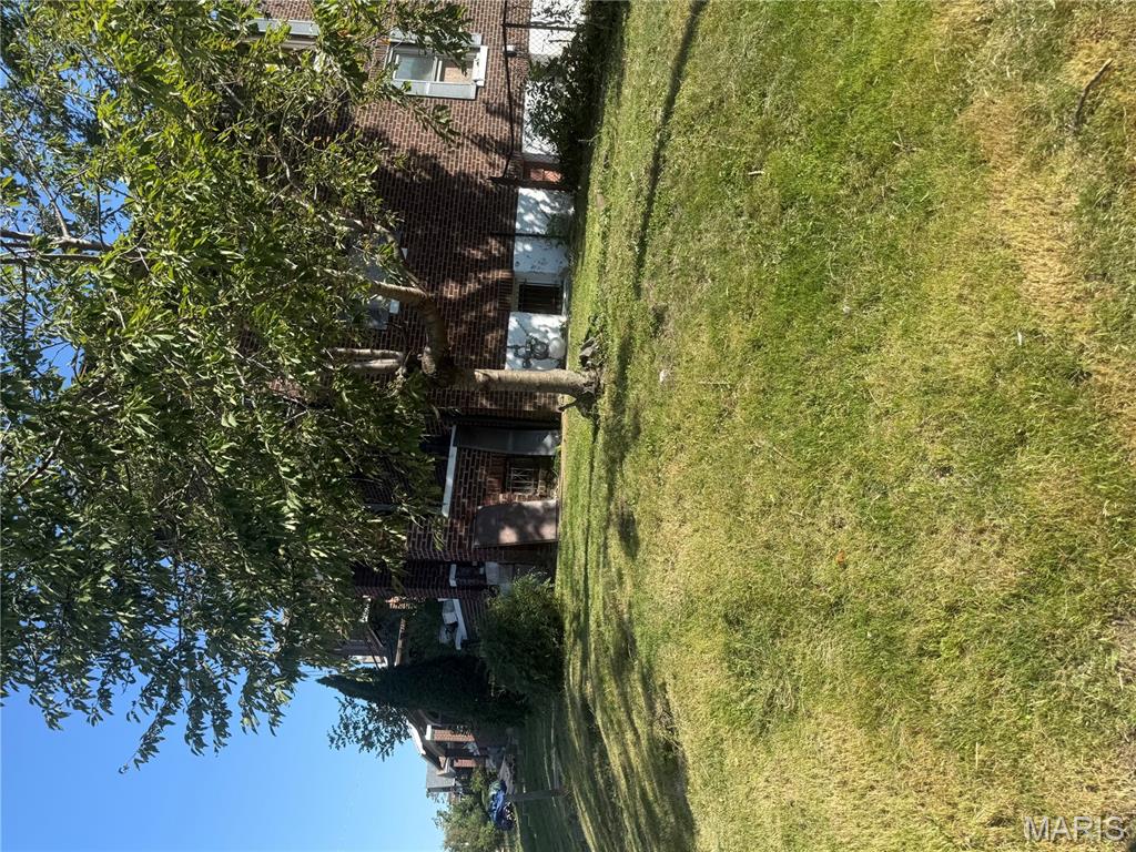 4628 Elmbank Avenue St. Louis, MO 63115 - Photo 3 of 5