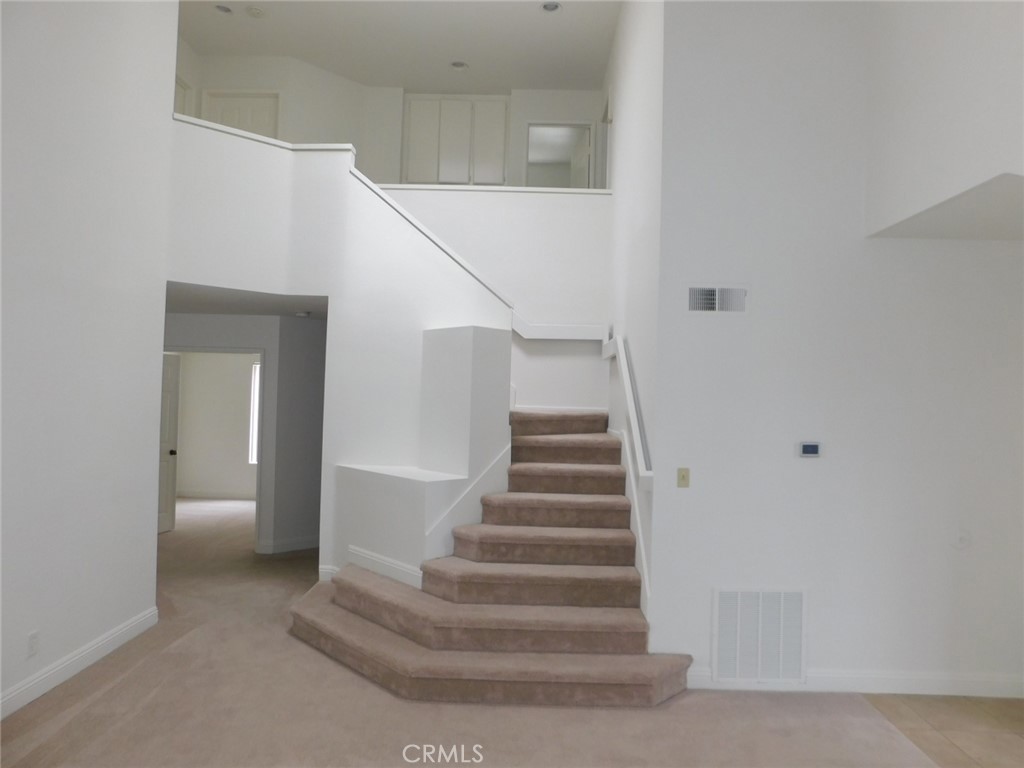 9 Corriente Irvine, CA 92614 - Photo 6 of 29