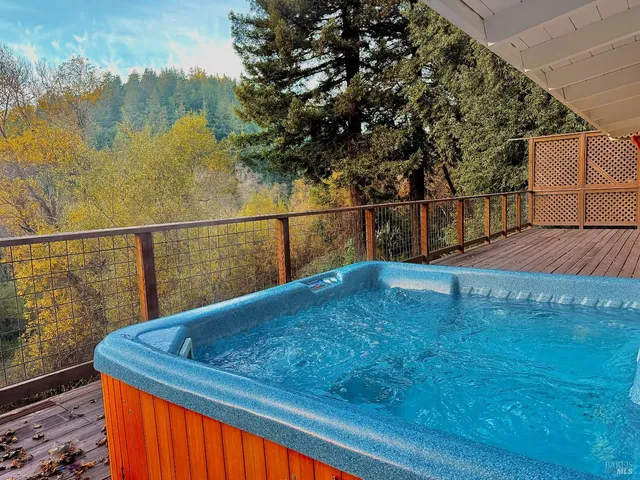 $799,000 | 16868 Center Way, Guerneville, CA 95446