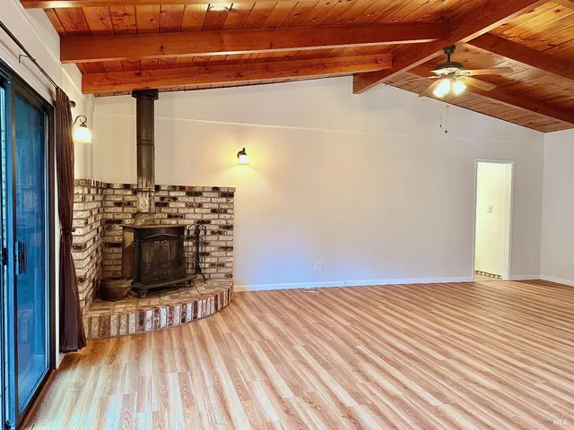 $799,000 | 16868 Center Way, Guerneville, CA 95446