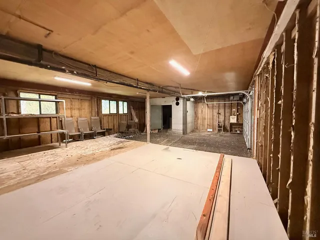 $799,000 | 16868 Center Way, Guerneville, CA 95446