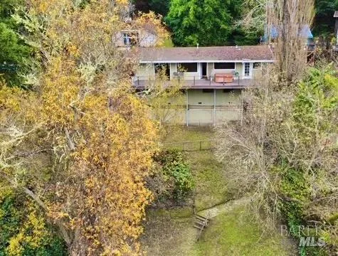 a view of an outdoor space and a yard