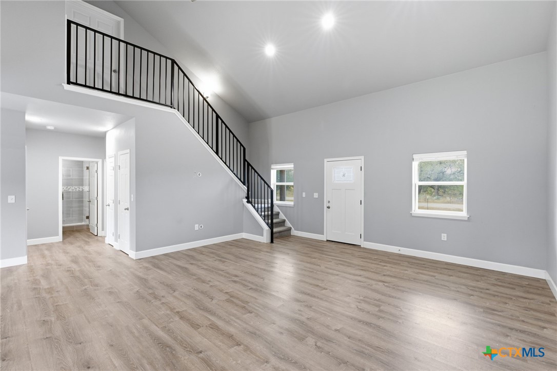 475 Cross Road Kingsbury, TX 78638 - Photo 4 of 24 Gallery Image 4