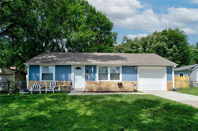 $170,000 | 3136 South 8th Street, Kansas City, KS 66103