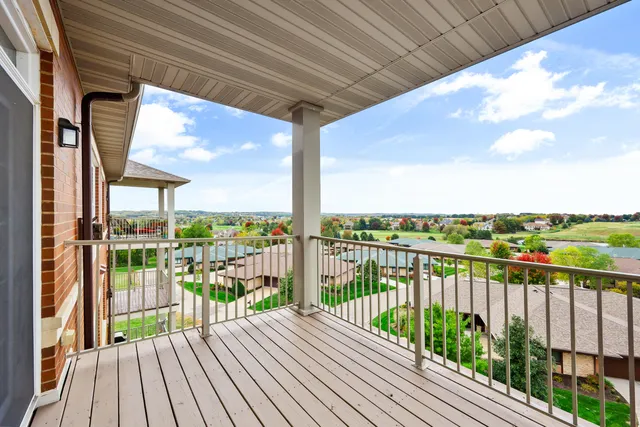 $359,000 | 9225 Crosswinds Lane, Unit 402, Madison, WI 53593