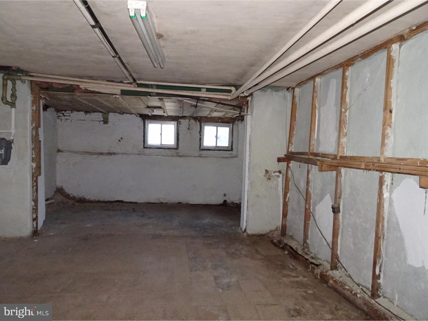 708 Marlyn Road Philadelphia, PA 19151 - Photo 20 of 22
