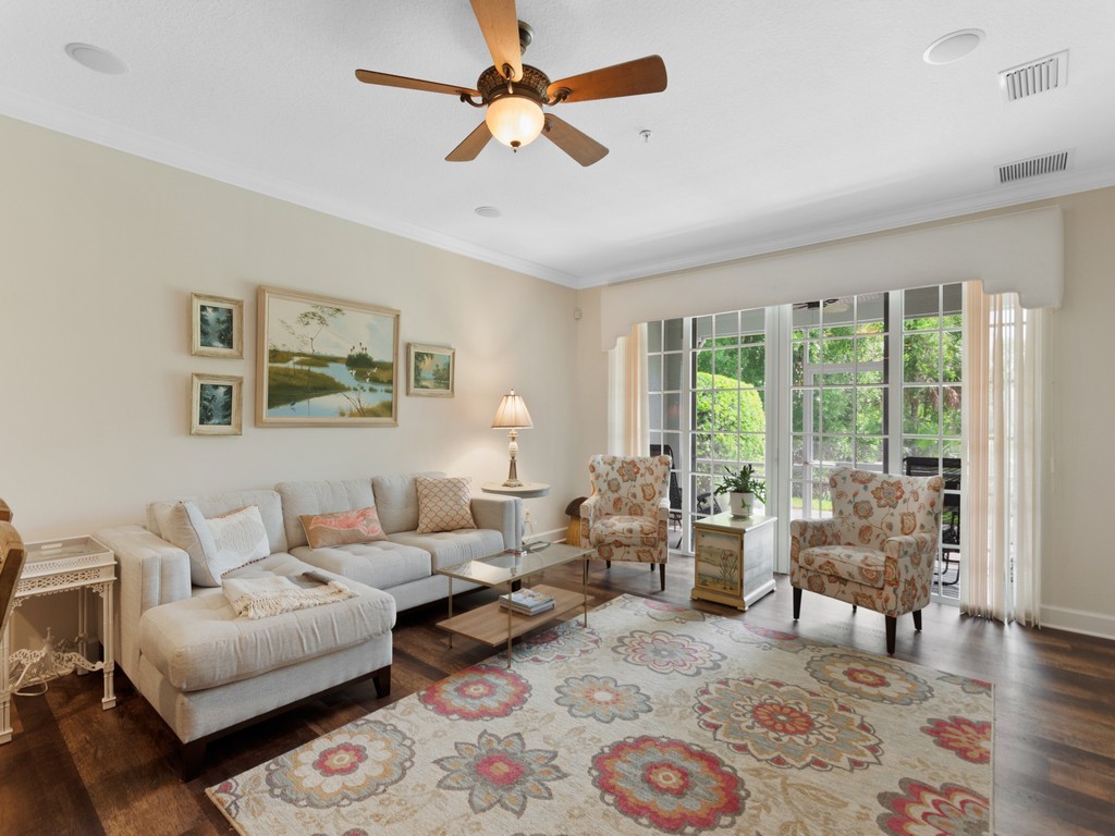 2320 Water Oaks Ln Unit 113  