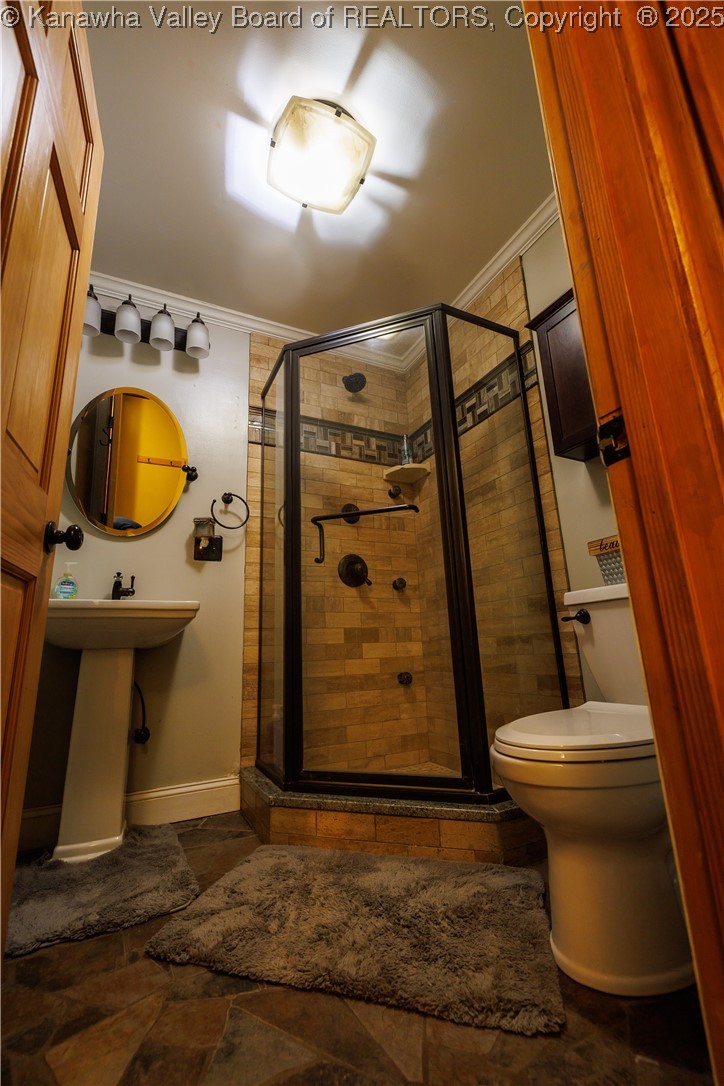 215 Myrtle Webb Road Chapmanville, WV 25508 - Photo 32 of 49 Gallery Image 32