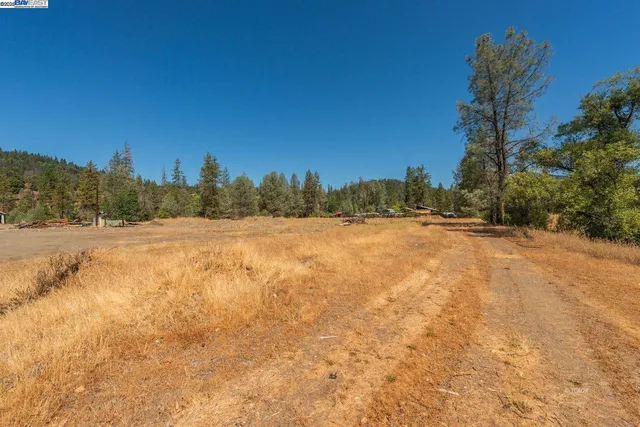 $625,000 | 30661 Highway 3, Douglas City, CA 96024