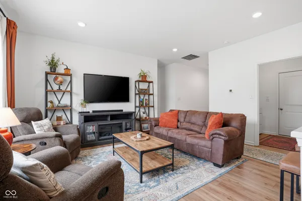 $275,000 | 1483 Pine Bark Lane, Sheridan, IN 46069